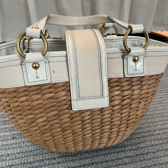 Coach White Wicker Weave Bag - Picture 9 of 11